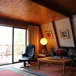 Green Leaves Cabin