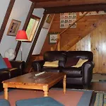 Green Leaves Cabin