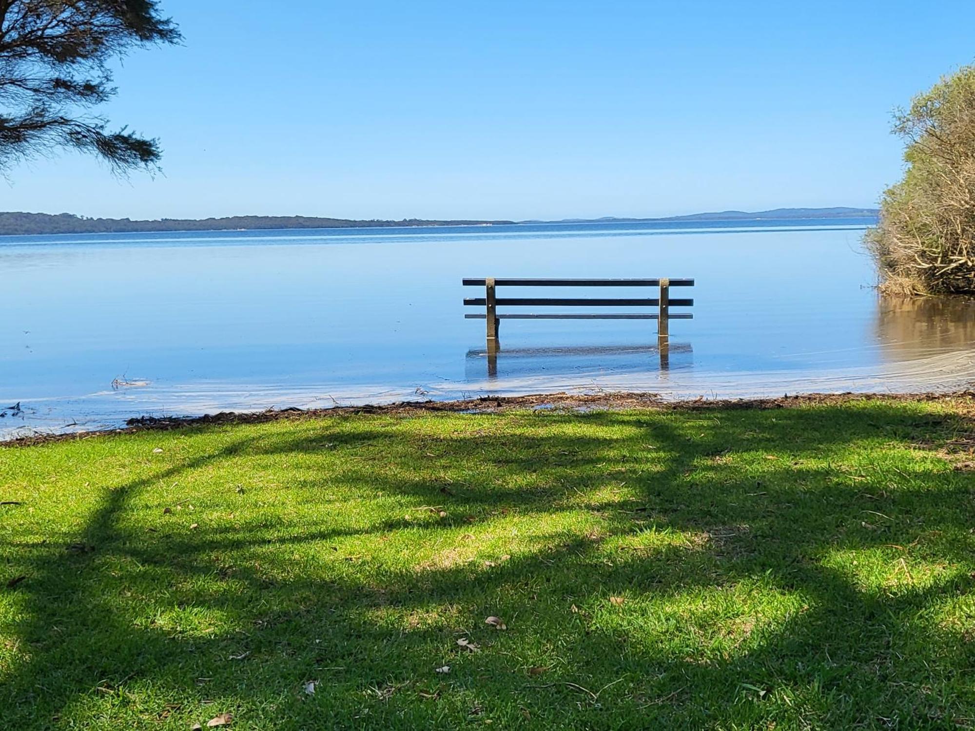 Lodge Waterfront *