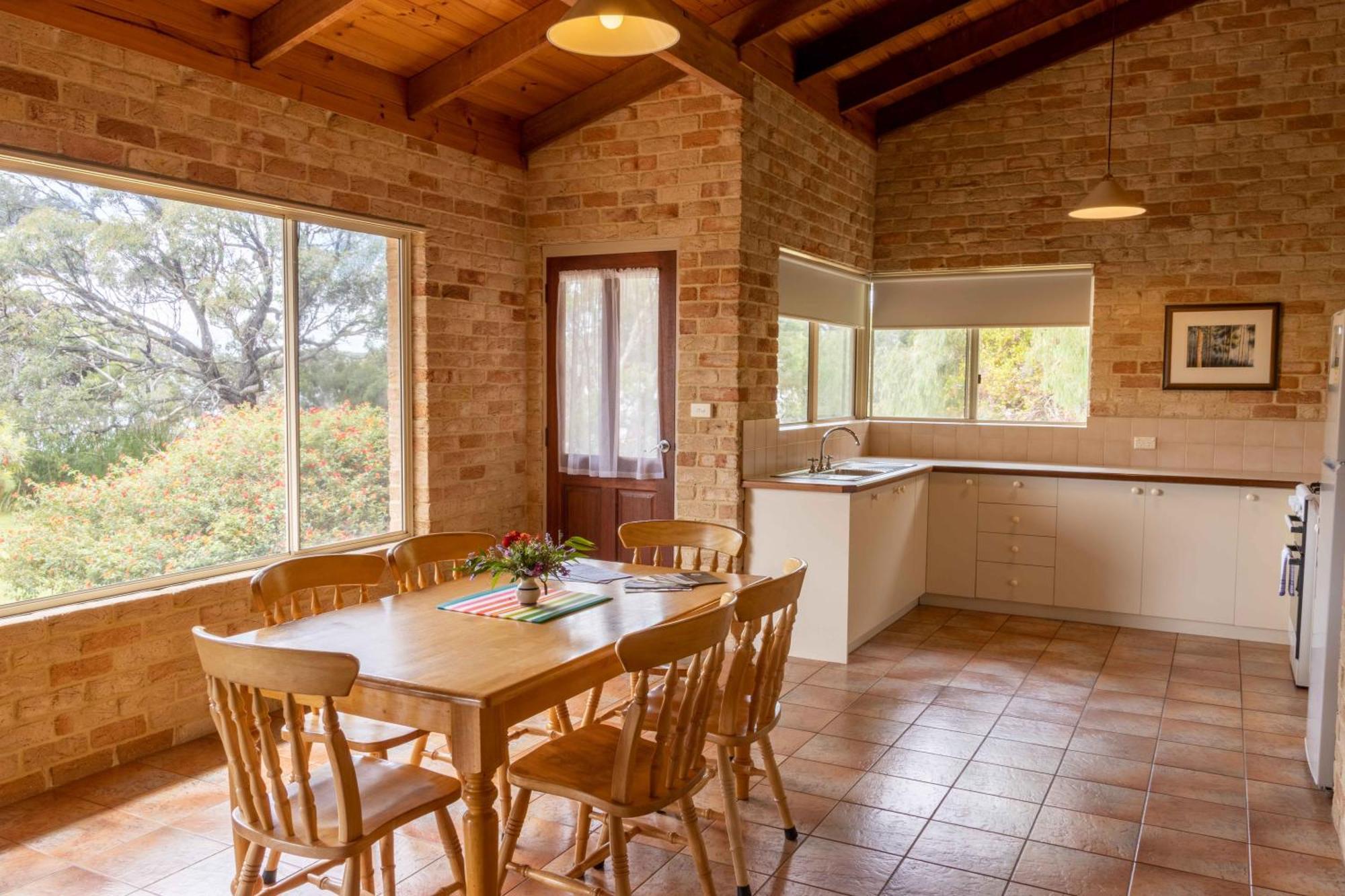 Spring Bay Villas, Denmark, Wa Lodge